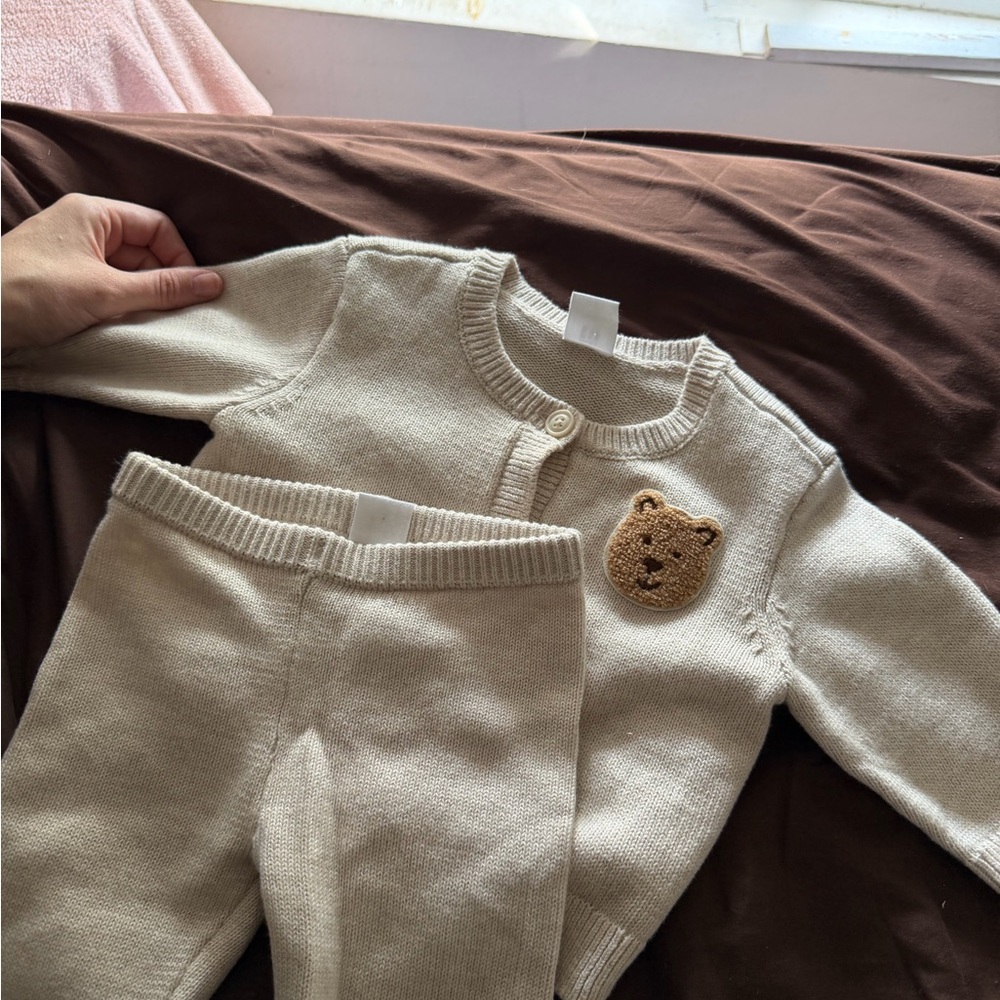 BABY GAP set - Picture 9 of 14